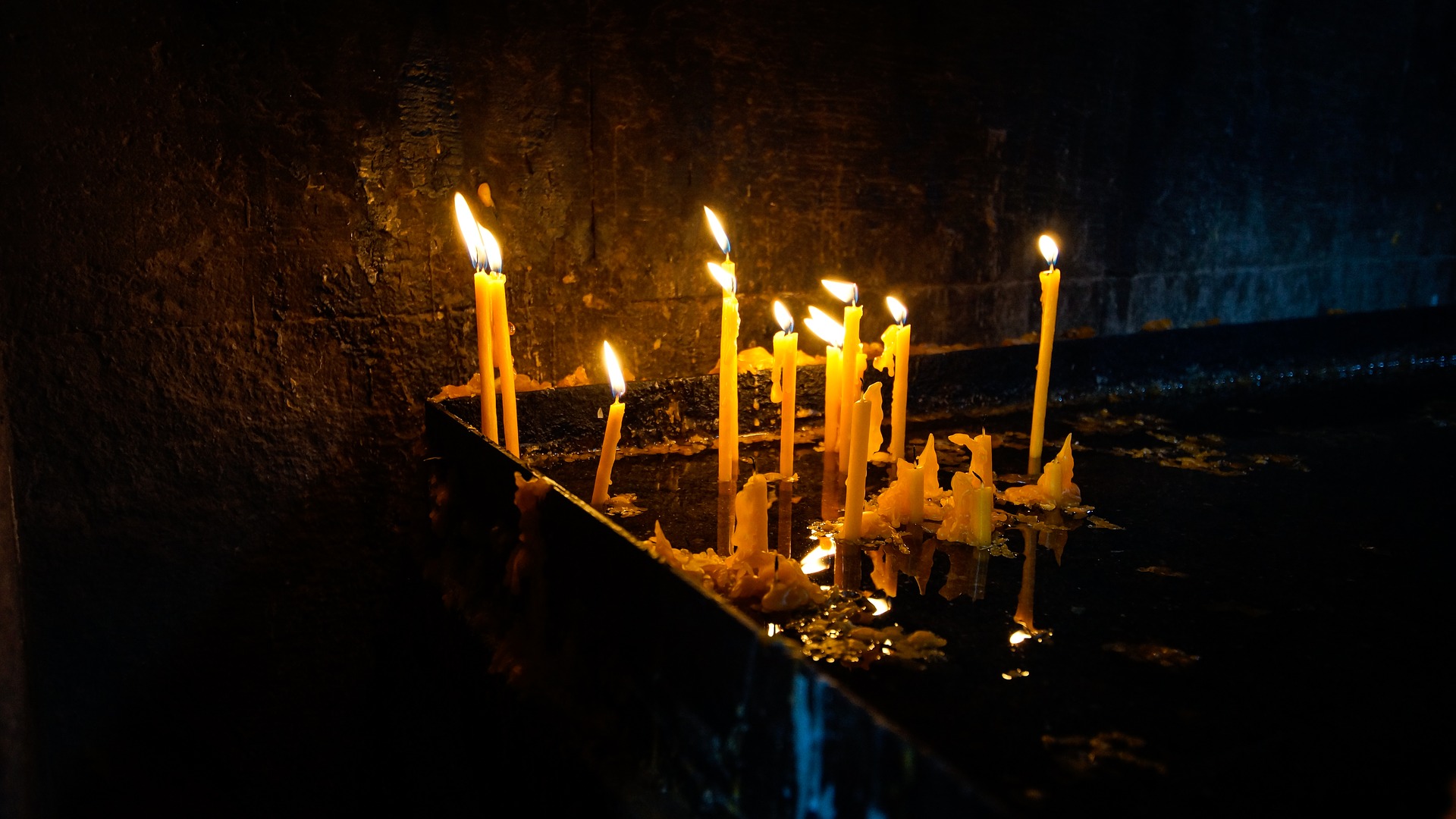 приворот на церковные свечи