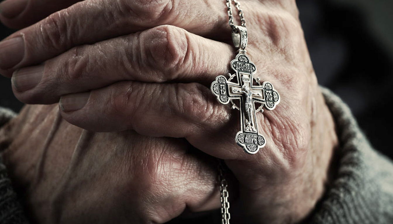 Почему нельзя поднимать чужой нательный крест?!