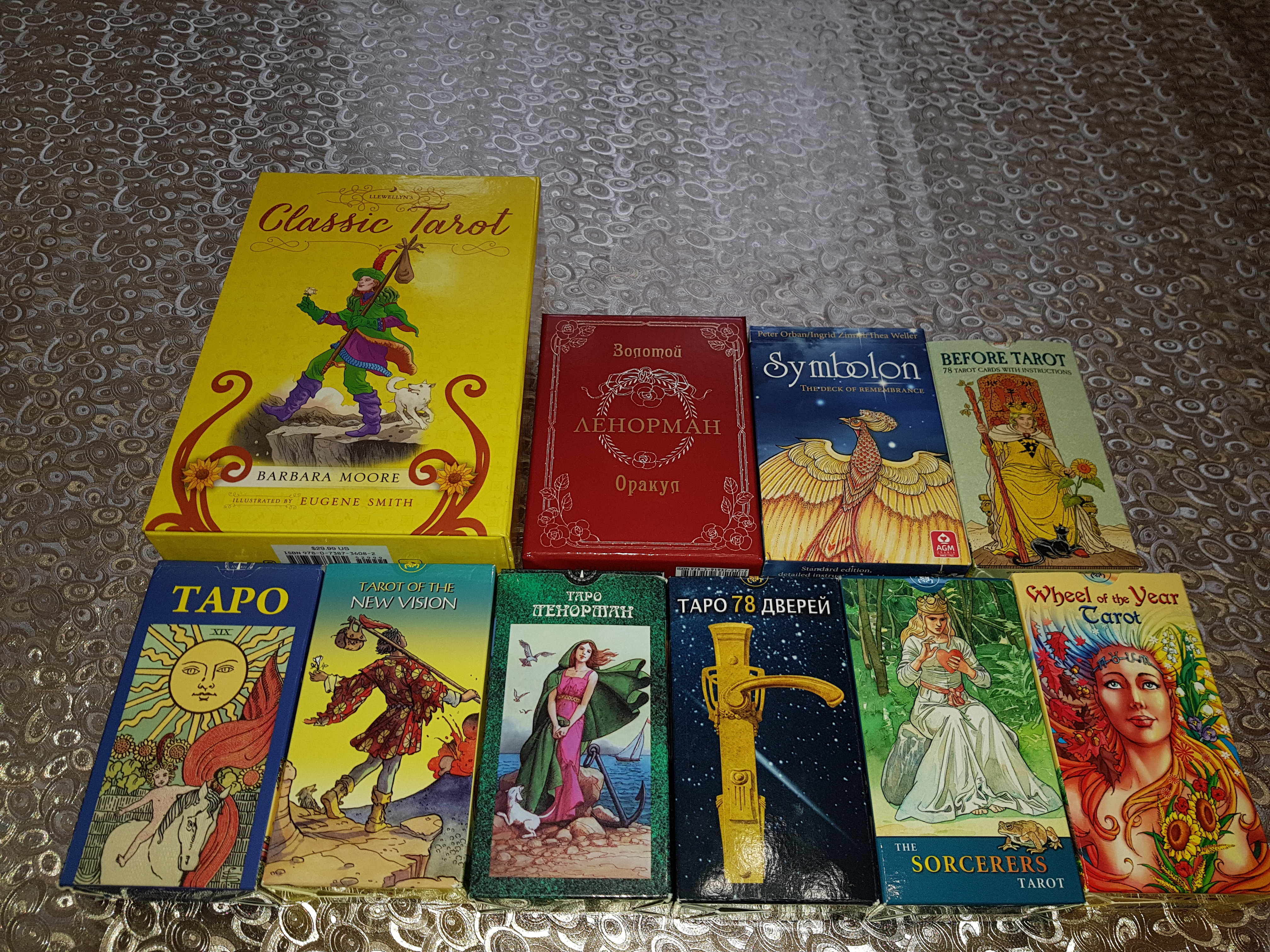 Таро мур. Таро Барбара Мур Classic Tarot. Ллевелин Таро колода. Барбара Мур магическое Таро. Классическое Таро Барбары Мур галерея.