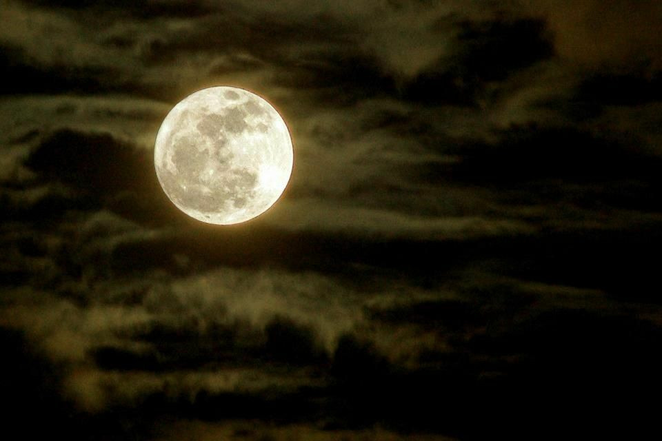 Прошлые отношения вашего партнера рушащие настоящее. Что скрывает?